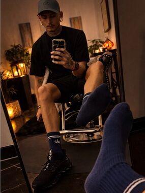 ALO Yoga Men's Athletic Crew Socks in Navy with White Stripes